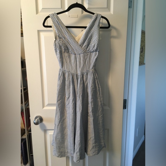 Vintage 1950s dress made in London - Picture 1 of 3